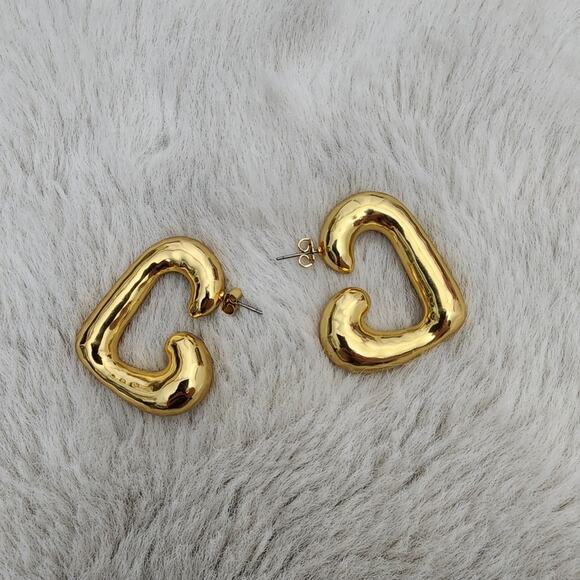 NEW J. Crew Gold Heart Shaped Chunky Earrings - Picture 7 of 8